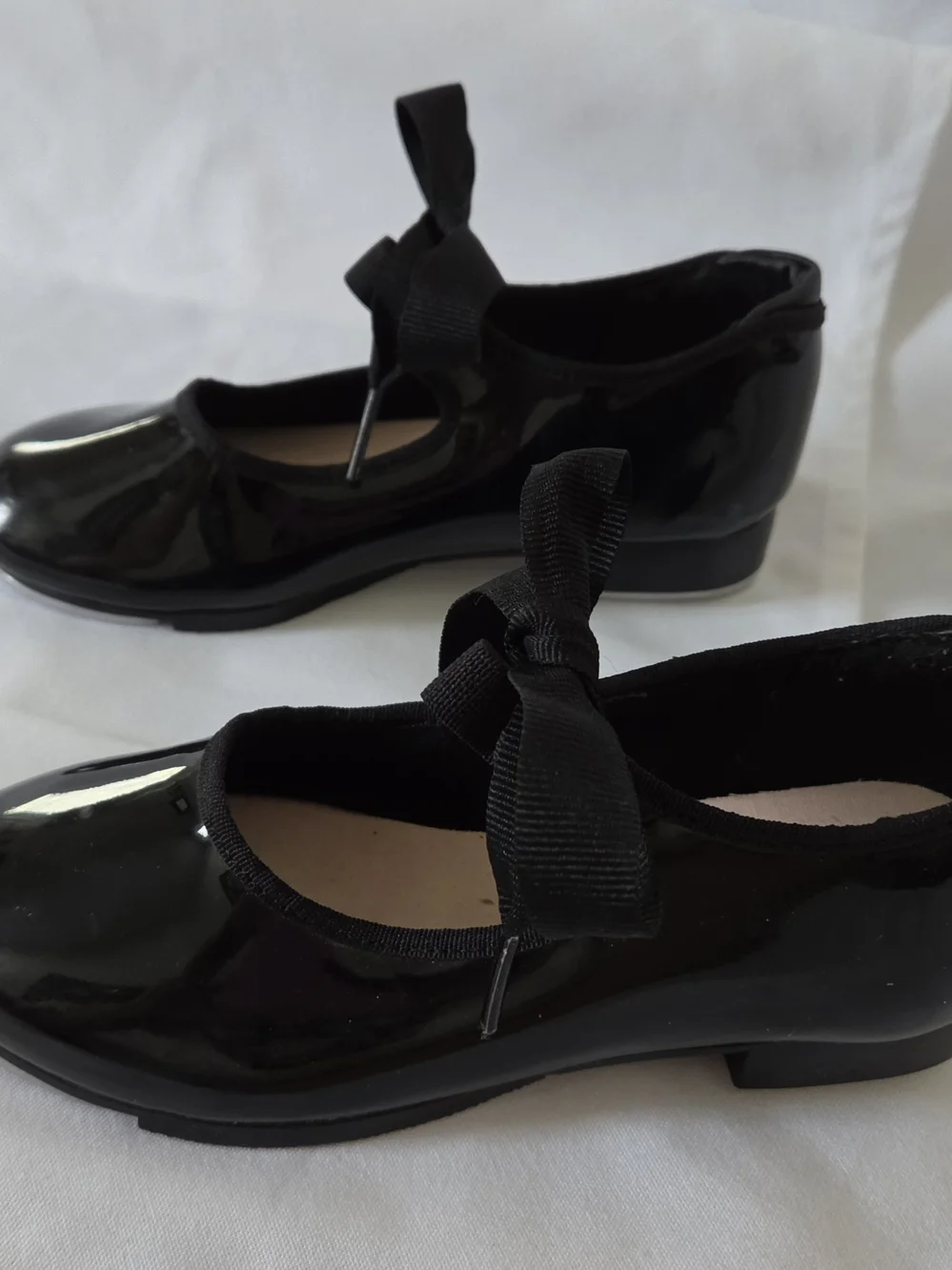 Capezio Girls' Black Patent Mary Jane Dance Shoes with Bow